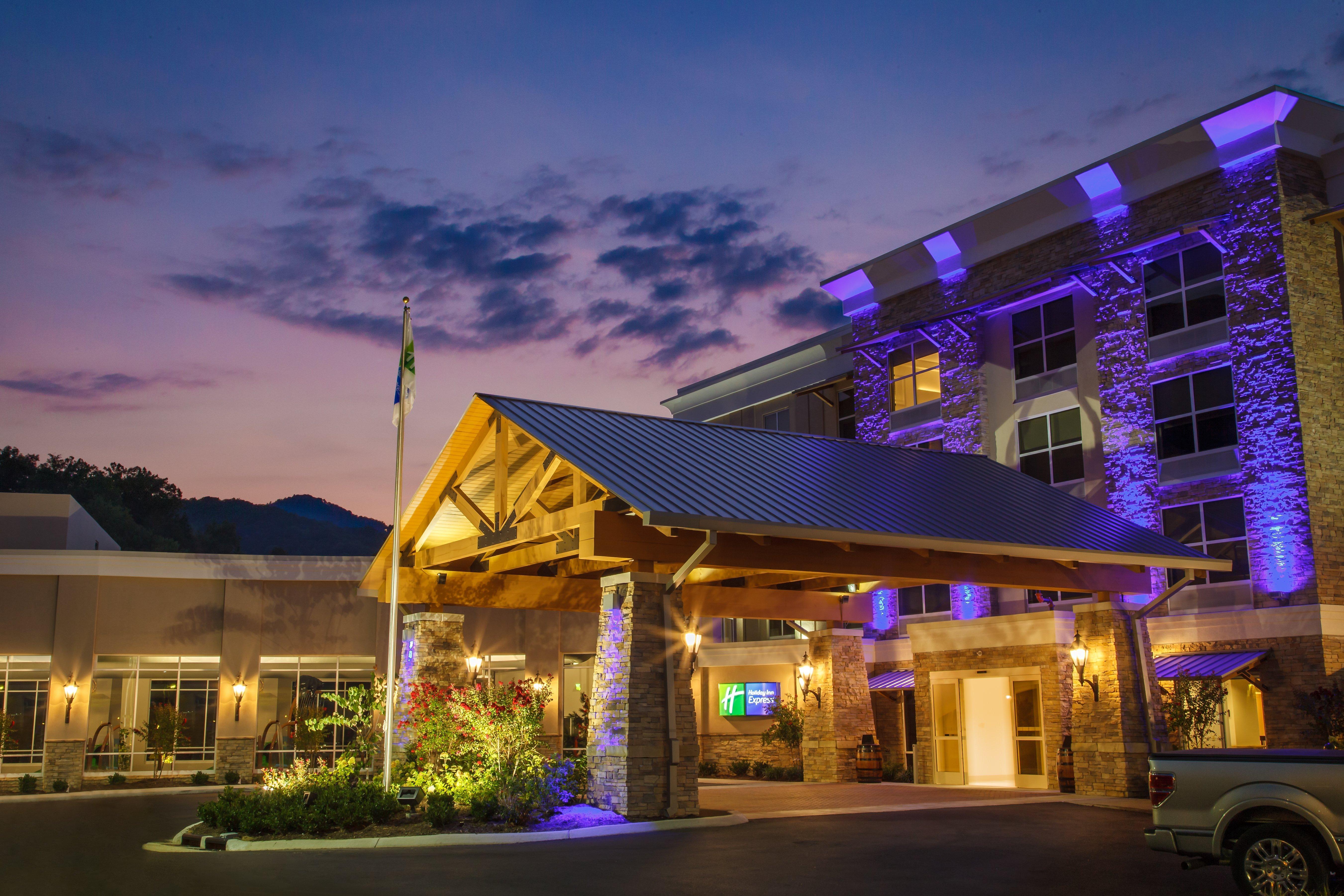 Holiday Inn Express Gatlinburg Downtown By Ihg Dış mekan fotoğraf